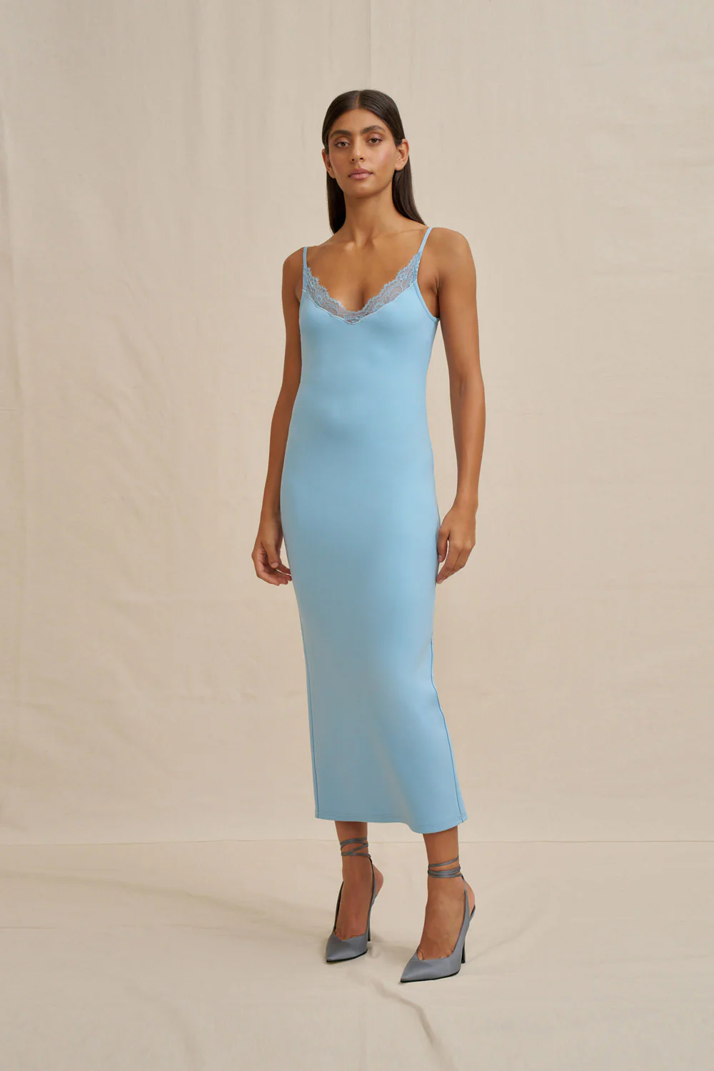 Noa Lace Dress - Image 11