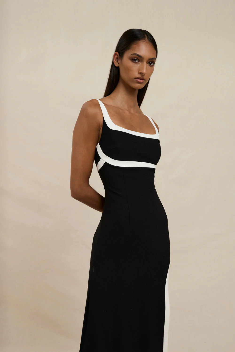 Saraya Scoop Split Dress - Ivory Black - Image 4