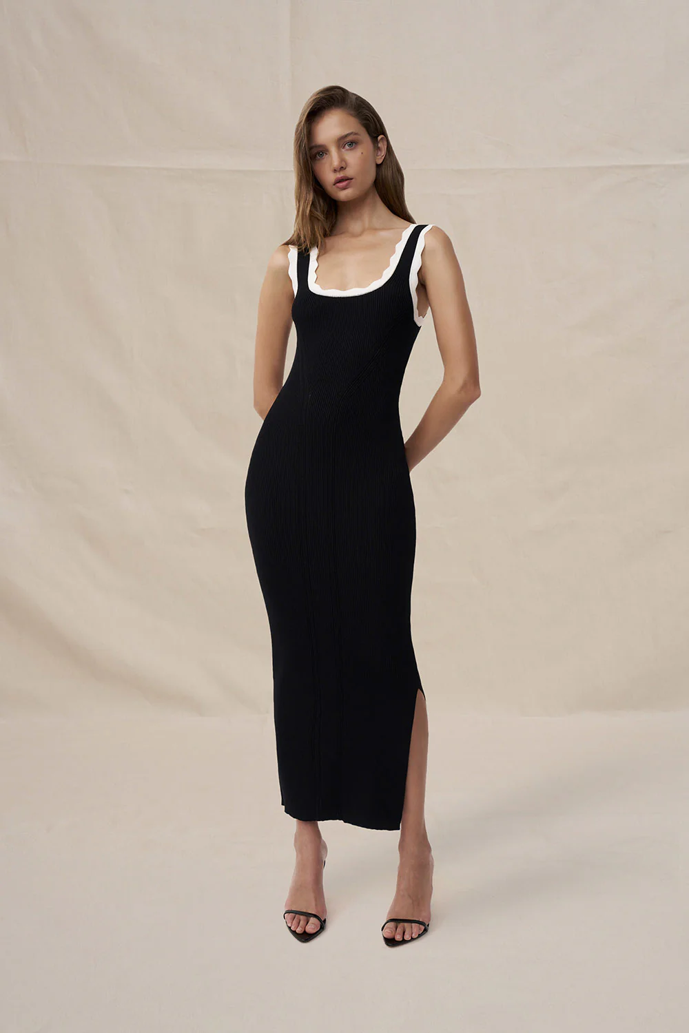 Scallop Trim Knit Dress - Ivory Black - Image 3